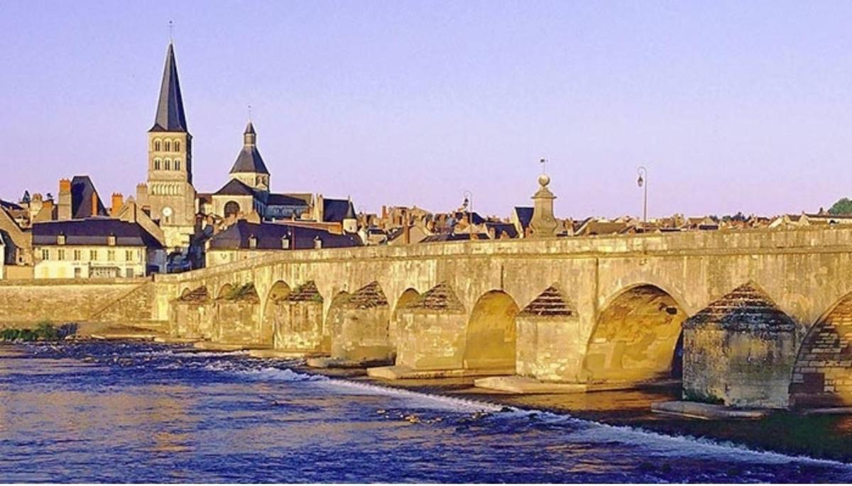 Maison De Village En Bord De Riviere Narcy المظهر الخارجي الصورة